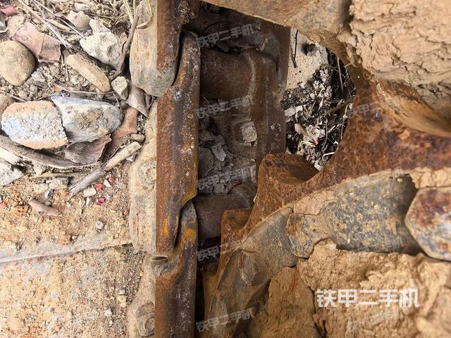 左侧行走马达盖板（行走机构）