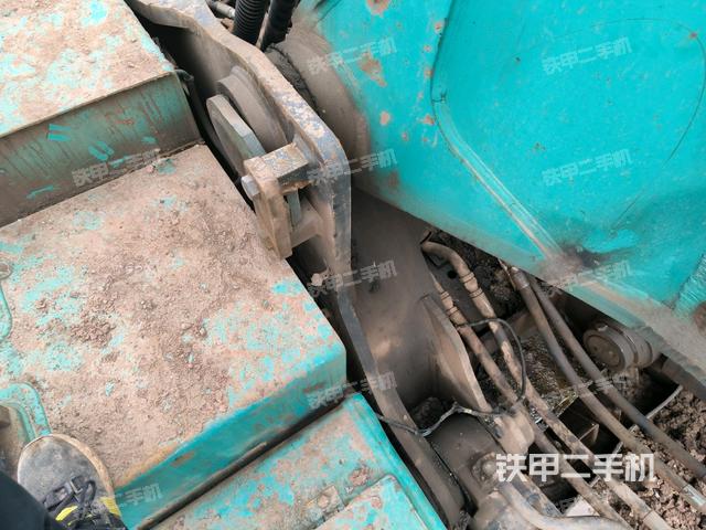 大臂根部?斜視(工作和回轉(zhuǎn)裝置) 大臂根部?斜視(工作和回轉(zhuǎn)裝置)