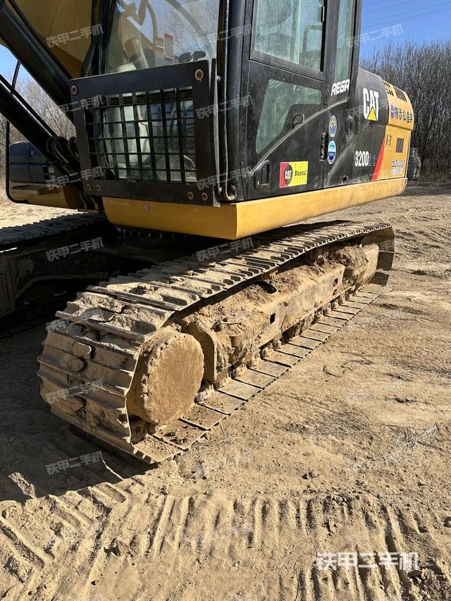 單側履帶整體（整機外觀）