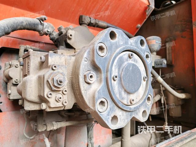 液壓泵斜45?左(大件艙室) 液壓泵斜45?左(大件艙室)