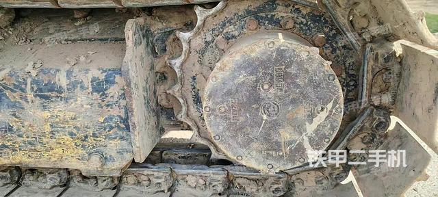 單側(cè)履帶整體（整機(jī)外觀）