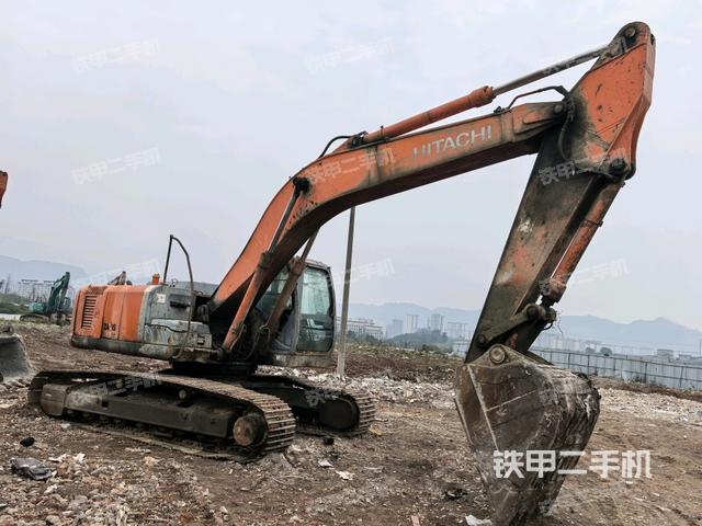 右前45(整機(jī)外觀) 右前45(整機(jī)外觀)