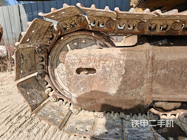 左側(cè)履帶整體?（行走機構(gòu)）