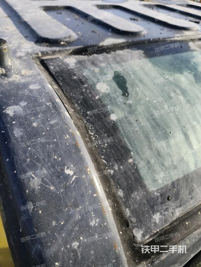 后窗玻璃角標(biāo)（駕駛室部分）