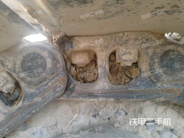 右側(cè)行走馬達蓋板(行走機構) 右側(cè)行走馬達蓋板(行走機構)