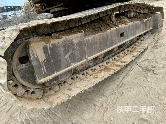 单侧履带整体（整机外观）