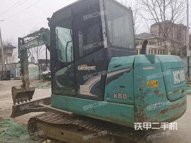 整機(jī)右后45°(整機(jī)外觀) 整機(jī)右后45°(整機(jī)外觀)