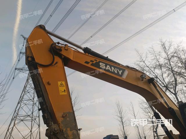 小臂整體右前(工作和回轉(zhuǎn)裝置) 小臂整體右前(工作和回轉(zhuǎn)裝置)