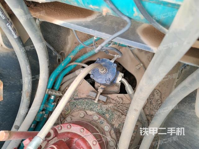 中央回轉(zhuǎn)接頭特寫(上車部件) 中央回轉(zhuǎn)接頭特寫(上車部件)