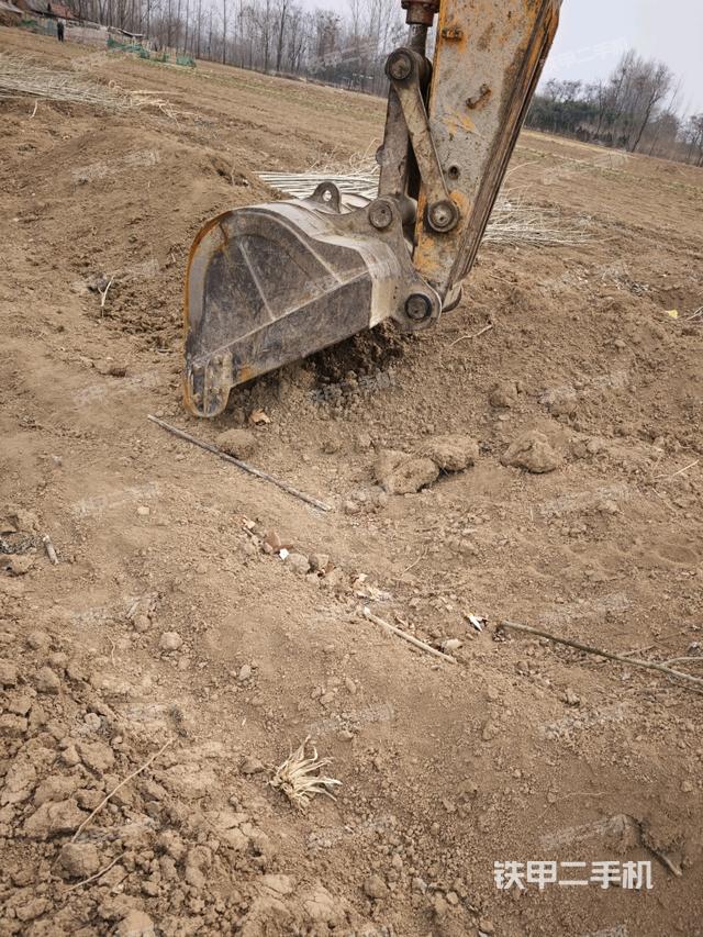 鏟斗右后整體（工作和回轉(zhuǎn)裝置）