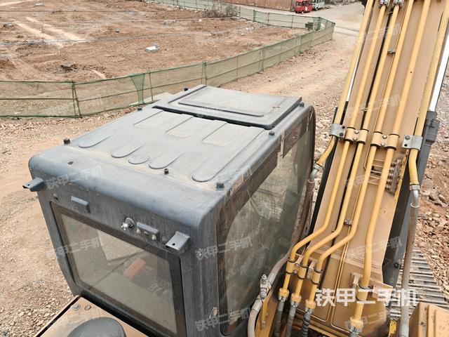 駕駛室頂部俯視(上車部件) 駕駛室頂部俯視(上車部件)