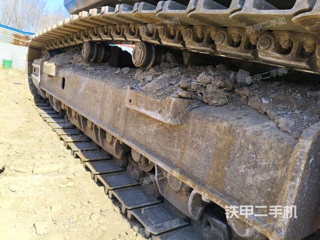 右側(cè)履帶整體（行走機(jī)構(gòu)）