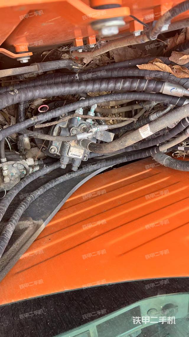 回轉(zhuǎn)馬達(dá)(上車(chē)部件) 回轉(zhuǎn)馬達(dá)(上車(chē)部件)