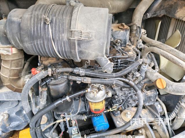 發(fā)動(dòng)機(jī)室（上車部件）