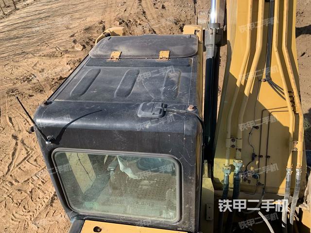 駕駛室頂部（整機(jī)外觀）