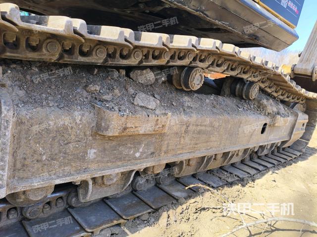 左側(cè)履帶整體?（行走機(jī)構(gòu)）