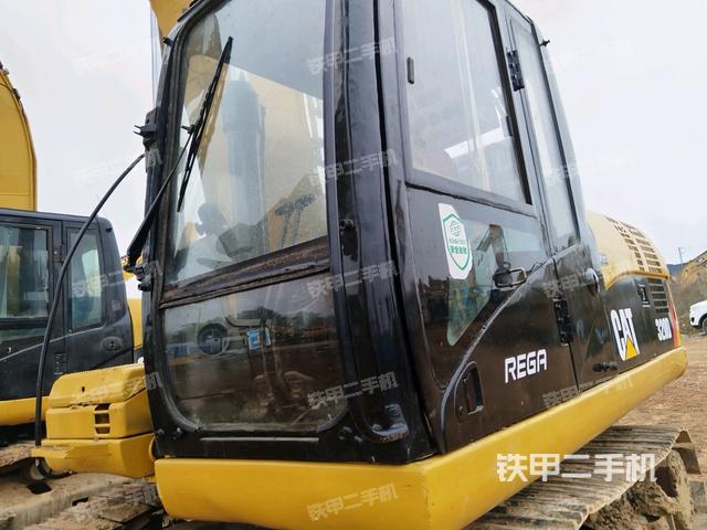 駕駛室整體（整機外觀）