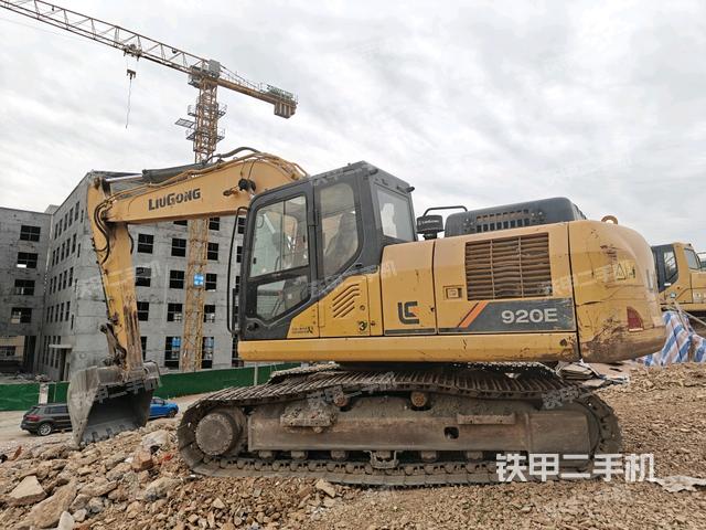 左后45(整機外觀) 左后45(整機外觀)