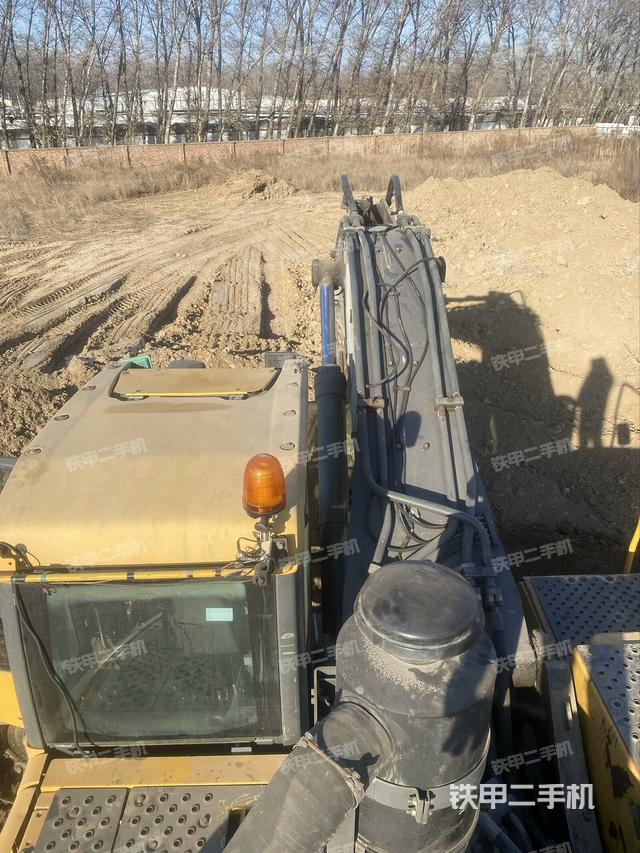 駕駛室頂部（整機(jī)外觀）