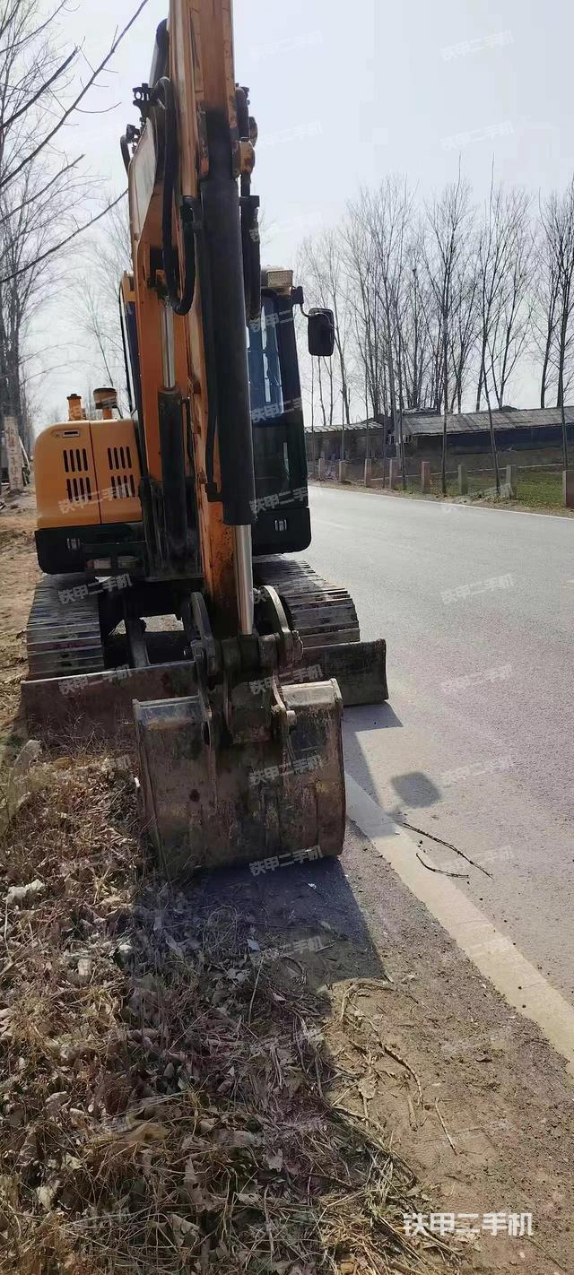 駕駛室頂部（整機(jī)外觀）