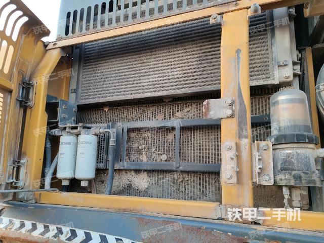 散熱器正面（大件艙室）