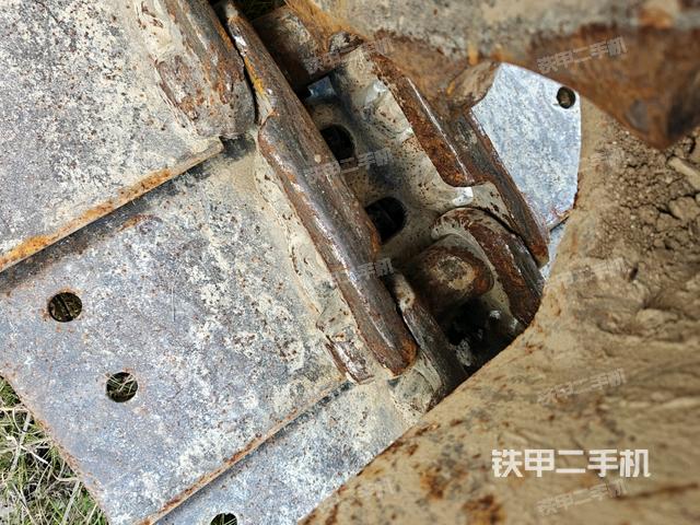 左側(cè)行走馬達蓋板（行走機構(gòu)）