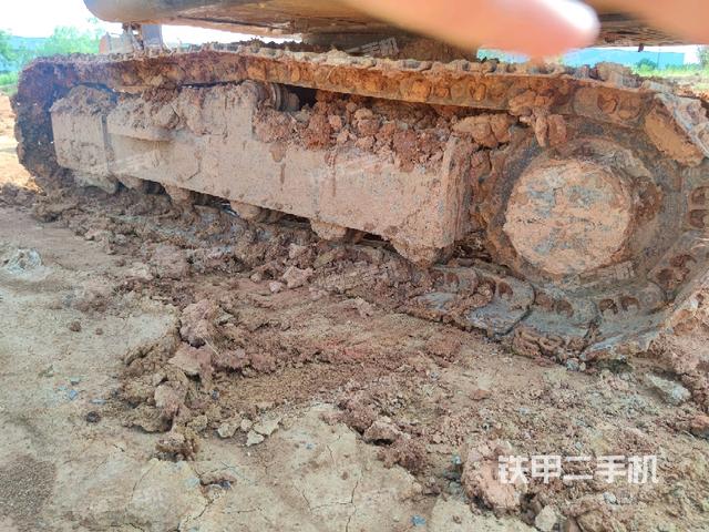 左侧履带整体 (行走机构) 左侧履带整体 (行走机构)