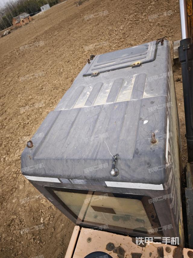 駕駛室頂部俯視（上車部件）