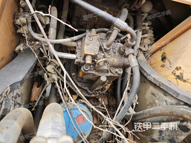 回轉(zhuǎn)馬達（上車部件）