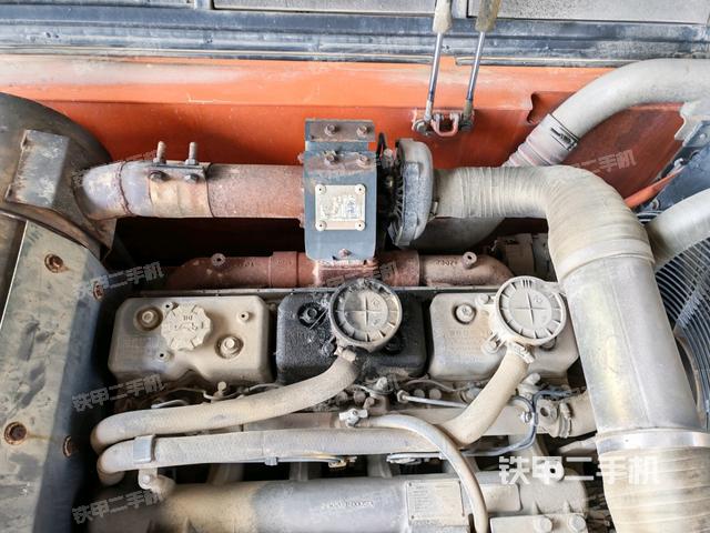 發(fā)動機室(上車部件) 發(fā)動機室(上車部件)