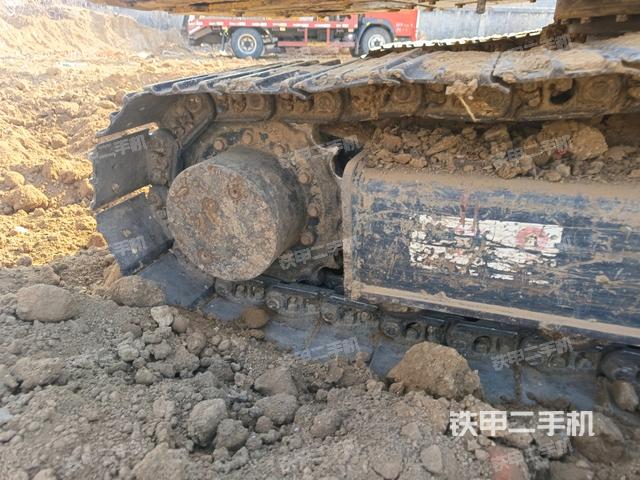 右驅(qū)動(dòng)輪（行走機(jī)構(gòu)）