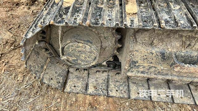 左驅(qū)動(dòng)輪(行走機(jī)構(gòu)) 左驅(qū)動(dòng)輪(行走機(jī)構(gòu))