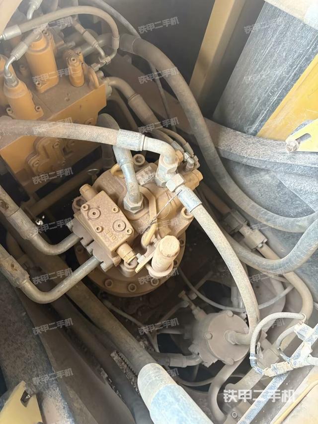 駕駛室頂部俯視(上車部件) 駕駛室頂部俯視(上車部件)