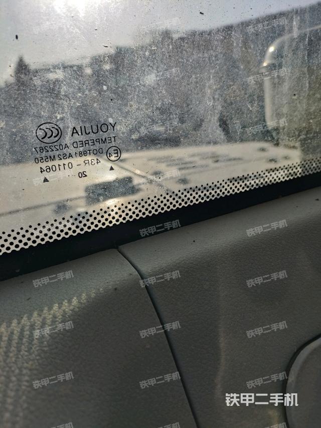 后窗玻璃角標(biāo)（駕駛室部分）