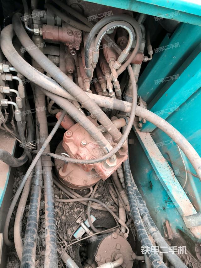 回轉(zhuǎn)馬達(dá)（上車部件）