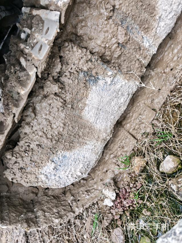 左側(cè)行走馬達(dá)蓋板（行走機(jī)構(gòu)）