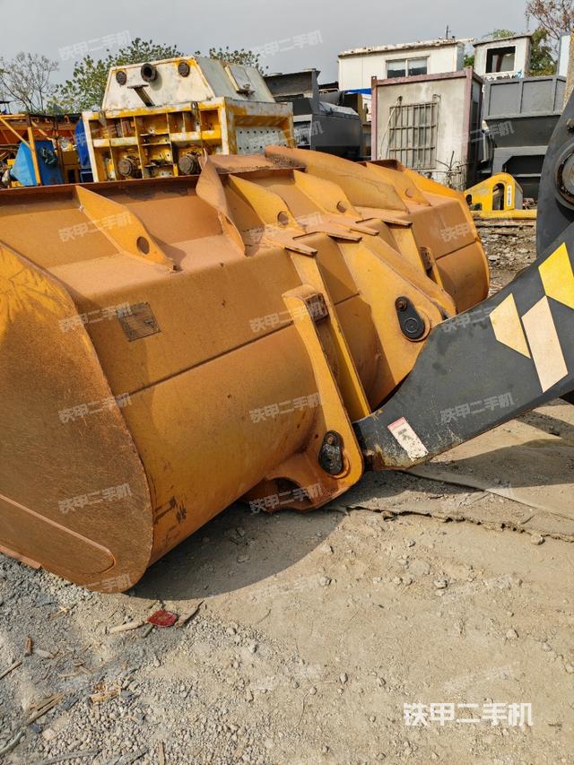 工作裝置整體（整機(jī)外觀及大件）