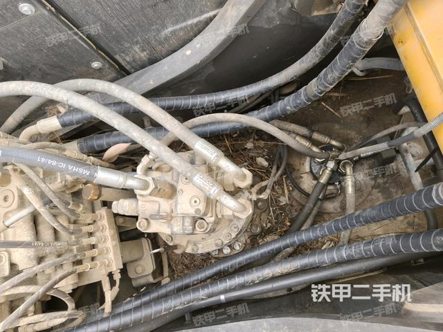 回轉(zhuǎn)馬達（上車部件）