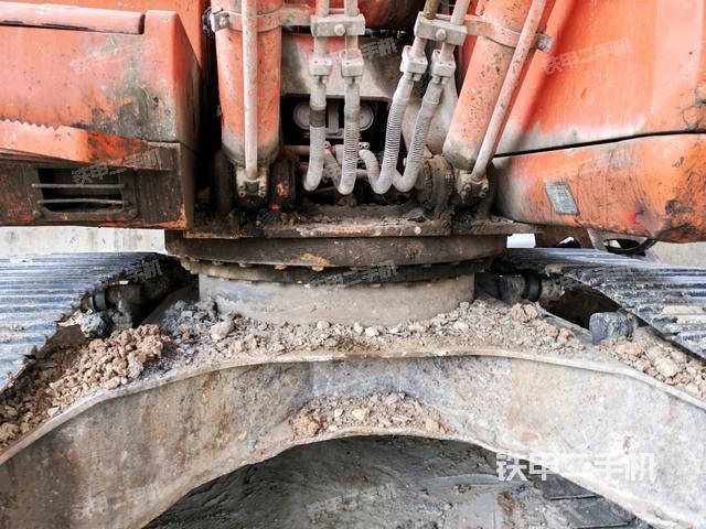 鏟斗45度(工作和回轉(zhuǎn)裝置) 鏟斗45度(工作和回轉(zhuǎn)裝置)