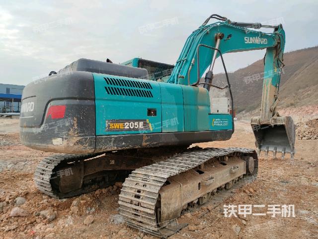 右后45(整機外觀) 右后45(整機外觀)