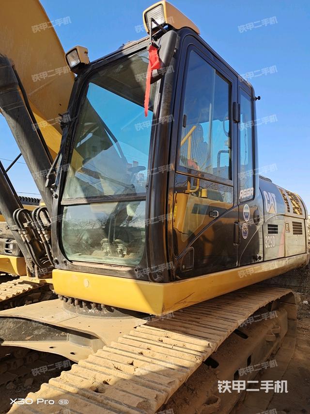 駕駛室整體（整機(jī)外觀）