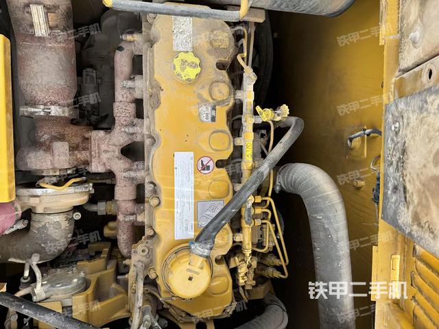 發(fā)動(dòng)機(jī)整體俯視(整機(jī)外觀) 發(fā)動(dòng)機(jī)整體俯視(整機(jī)外觀)