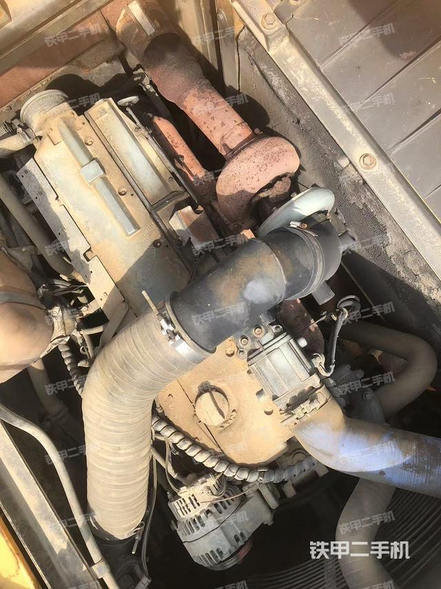 氣門室蓋螺絲特寫(上車部件) 氣門室蓋螺絲特寫(上車部件)