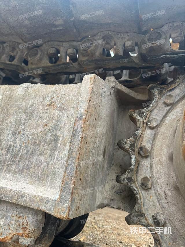 右侧履带整体（行走机构）