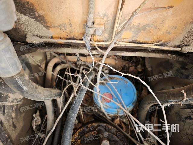 中央回轉(zhuǎn)接頭特寫（上車部件）