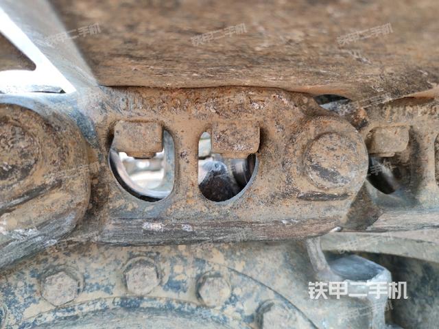 左側(cè)行走馬達蓋板(行走機構(gòu)) 左側(cè)行走馬達蓋板(行走機構(gòu))