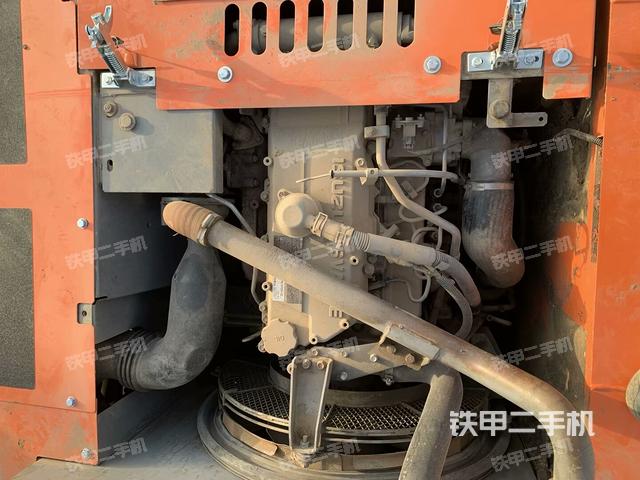 發(fā)動(dòng)機(jī)整體俯視(整機(jī)外觀) 發(fā)動(dòng)機(jī)整體俯視(整機(jī)外觀)