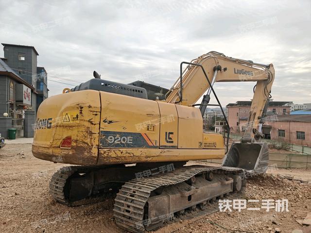右后45(整機外觀) 右后45(整機外觀)