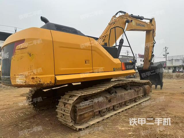 整機(jī)右后45°(整機(jī)外觀) 整機(jī)右后45°(整機(jī)外觀)