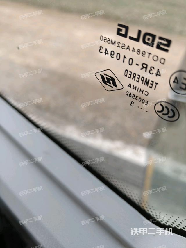 后窗玻璃角標(biāo)（駕駛室部分）